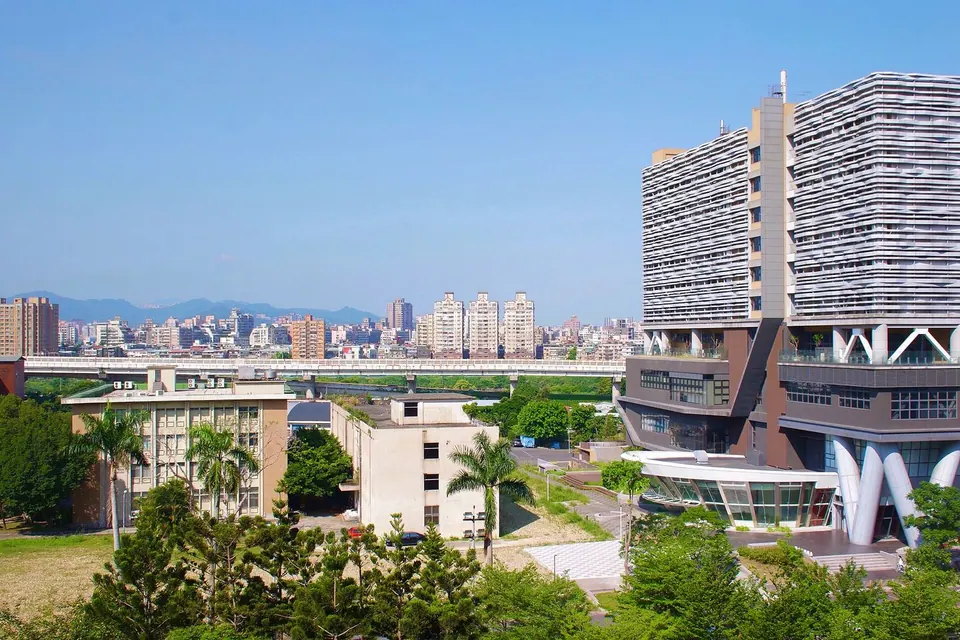 Khuôn viên Đại học Quốc lập Đài Loan