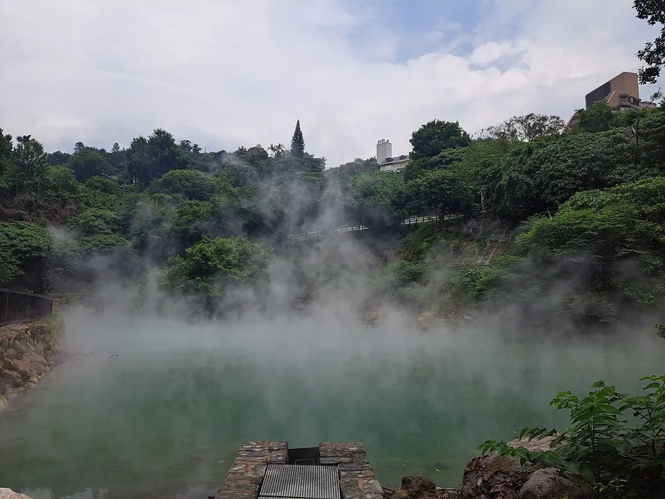 Suối nước nóng Bắc Đầu